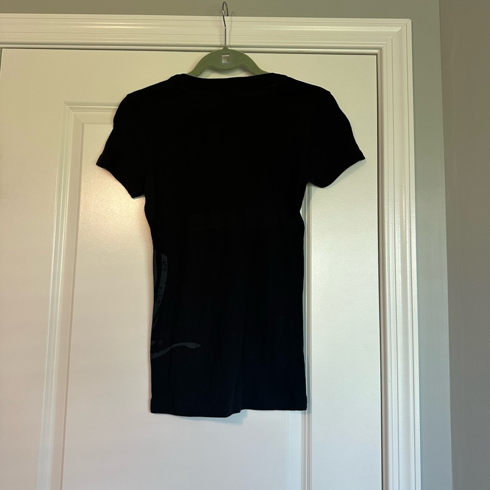 Wynn Encore Las Vegas Ladies Black T Shirt. New with tags, never worn. - Picture 2 of 7